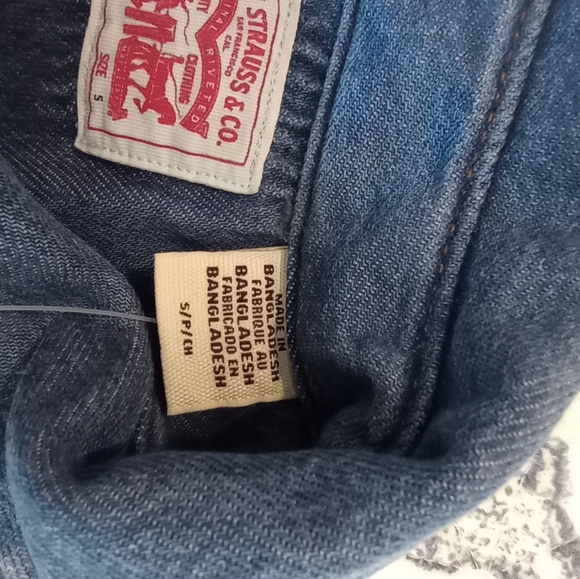 Levi's Solid Relaxed Fit Shirt Denim - Picture 13 of 14